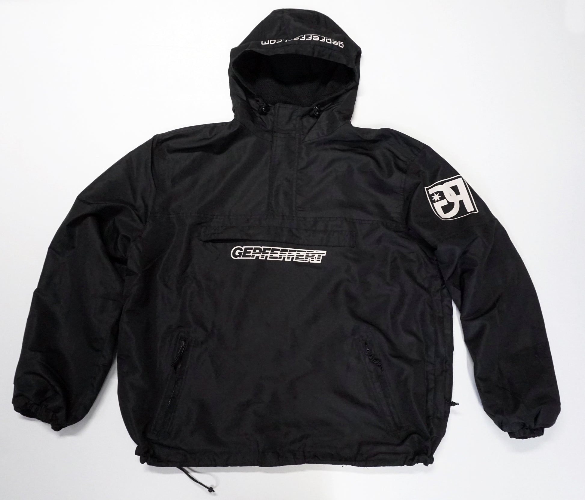 gepfeffert.com® Windbreaker Schwarz - gepfeffert.com