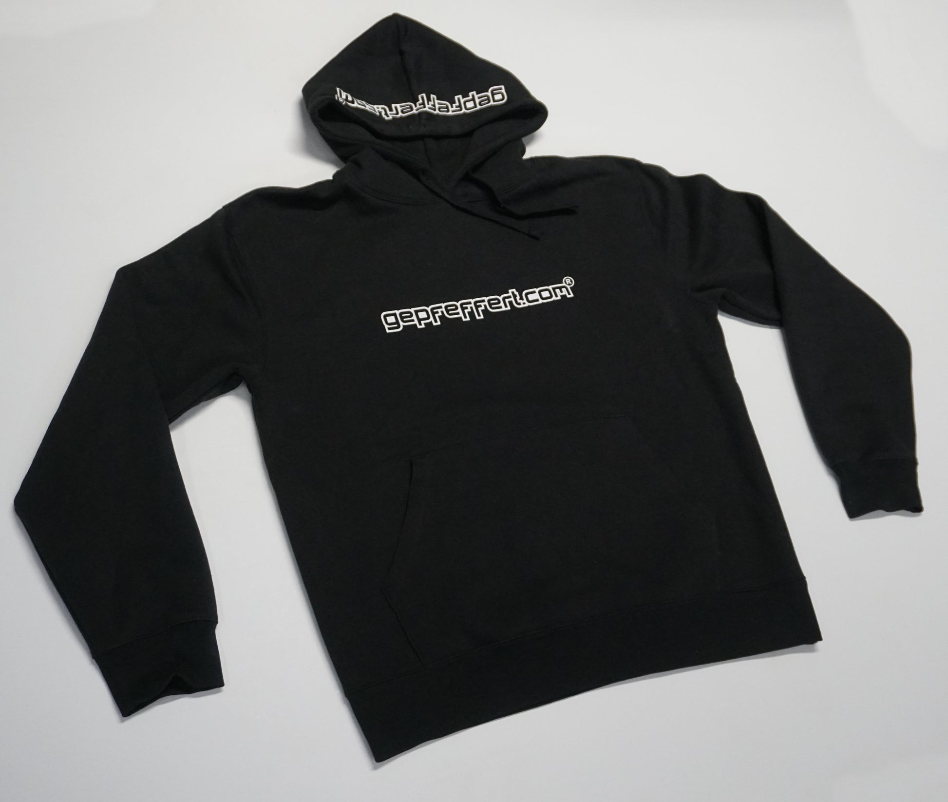 gepfeffert.com® Hoodie - gepfeffert.com - Classic - Schwarz - gepfeffert.com